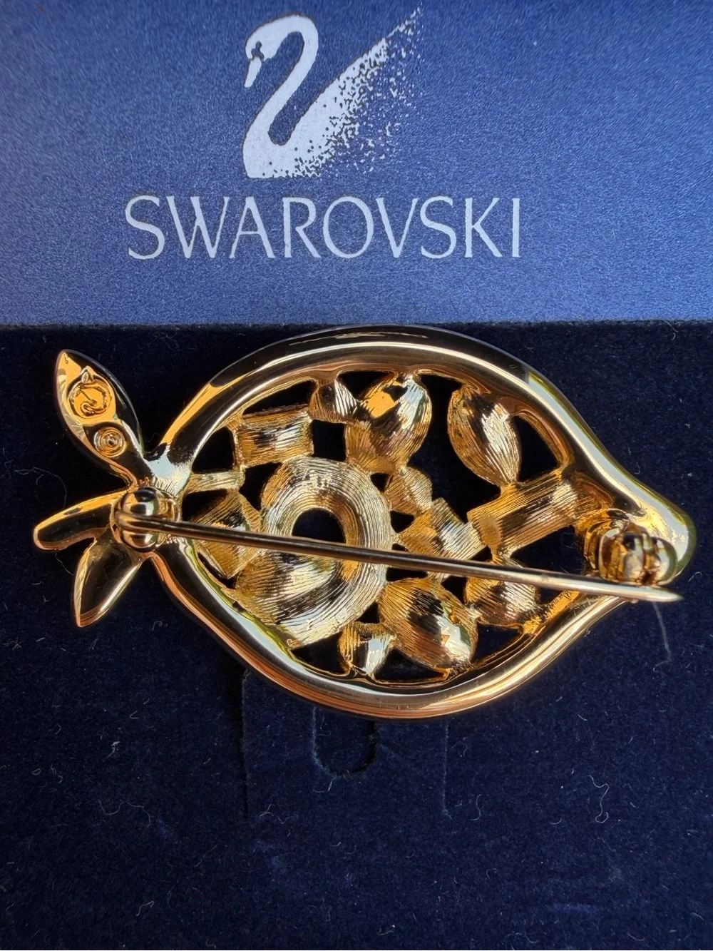 SWAROVSKI Crystal Colorful Gemstone Design Fish Brooch Soo unique with box